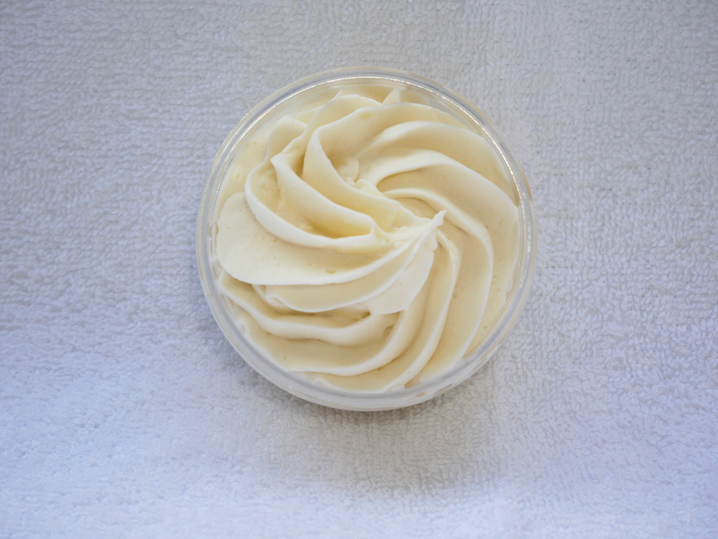 Chantilly - Pure Essence